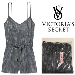🆕VICTORIA’S SECRET -SHINE PLEAT ROMPER / SLIP M-L
